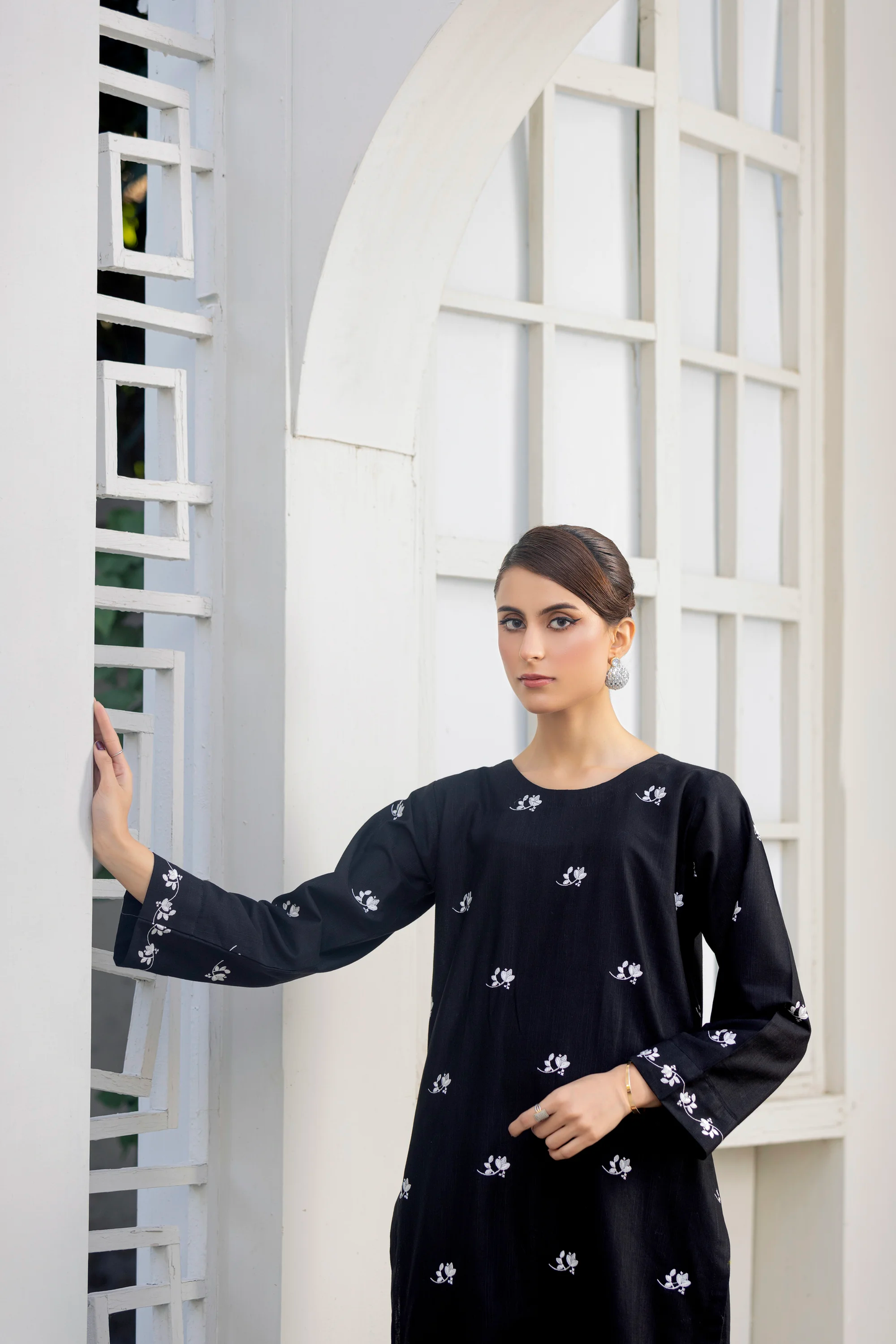 TWO PIECE STITCHED - CHARKHHA BLACK